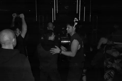 El Último Baile — 6